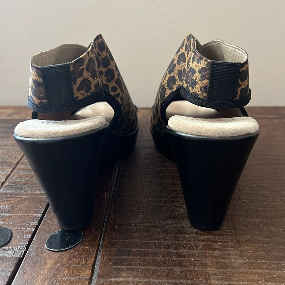 Charleston Shoe Co Wedge Sandals‎ Slingback Size 8 - Picture 4 of 11